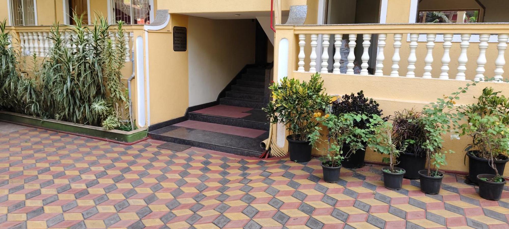 Ena Holiday Inn Calangute Ngoại thất bức ảnh